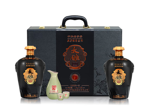 天津咸亨酒店太雕黄酒回收太雕2007原酿礼盒1.5kg*2糯米酒半甜绍兴黄酒